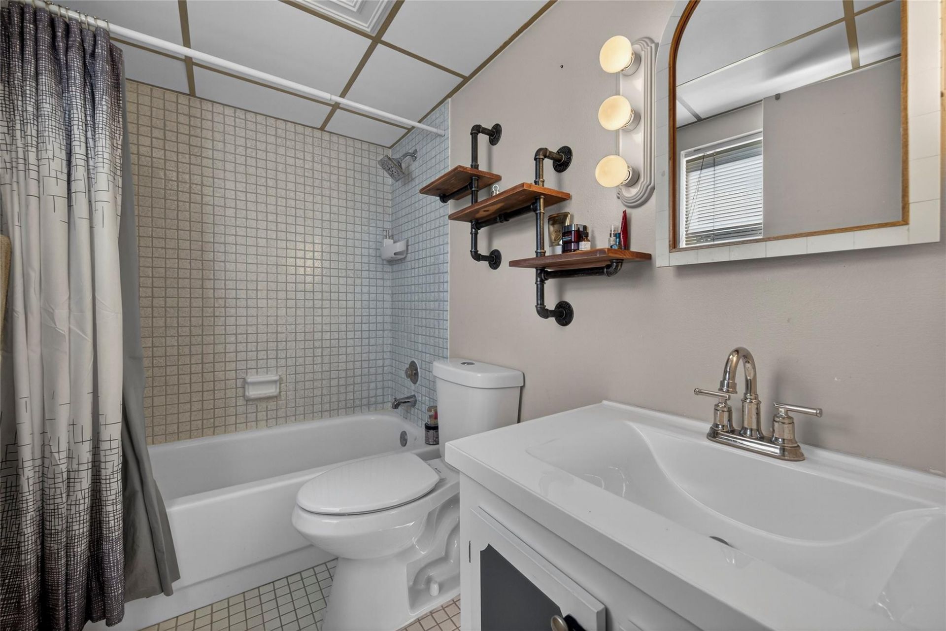 1800 N Andrews Avenue, Unit 2F, Fort Lauderdale, FL 33311 Photo