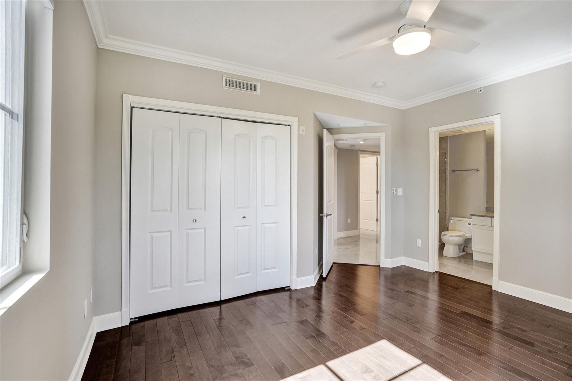 1424 SE 12th Street, Unit 2B, Fort Lauderdale, FL 33316 Photo