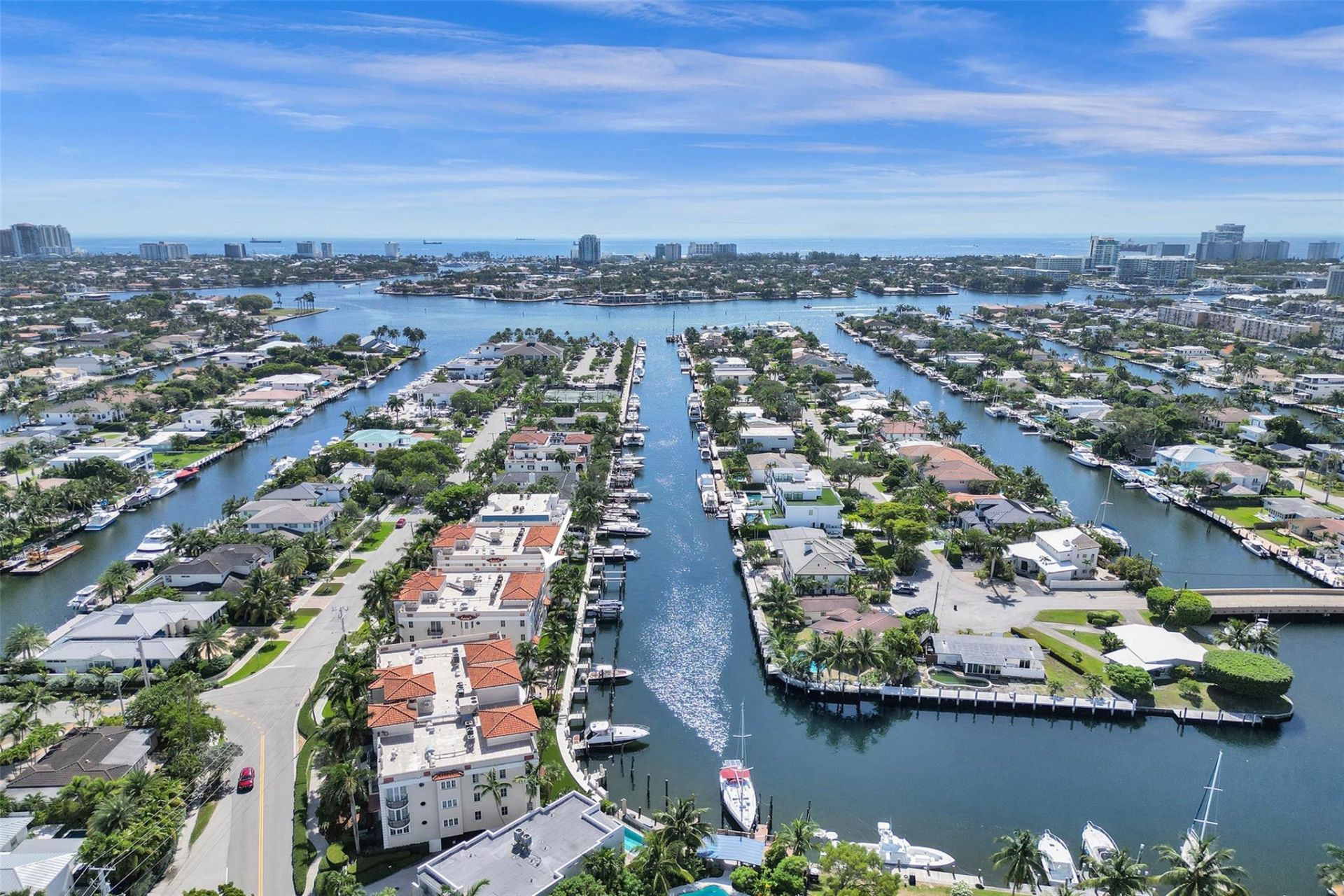 1424 SE 12th Street, Unit 2B, Fort Lauderdale, FL 33316 Photo