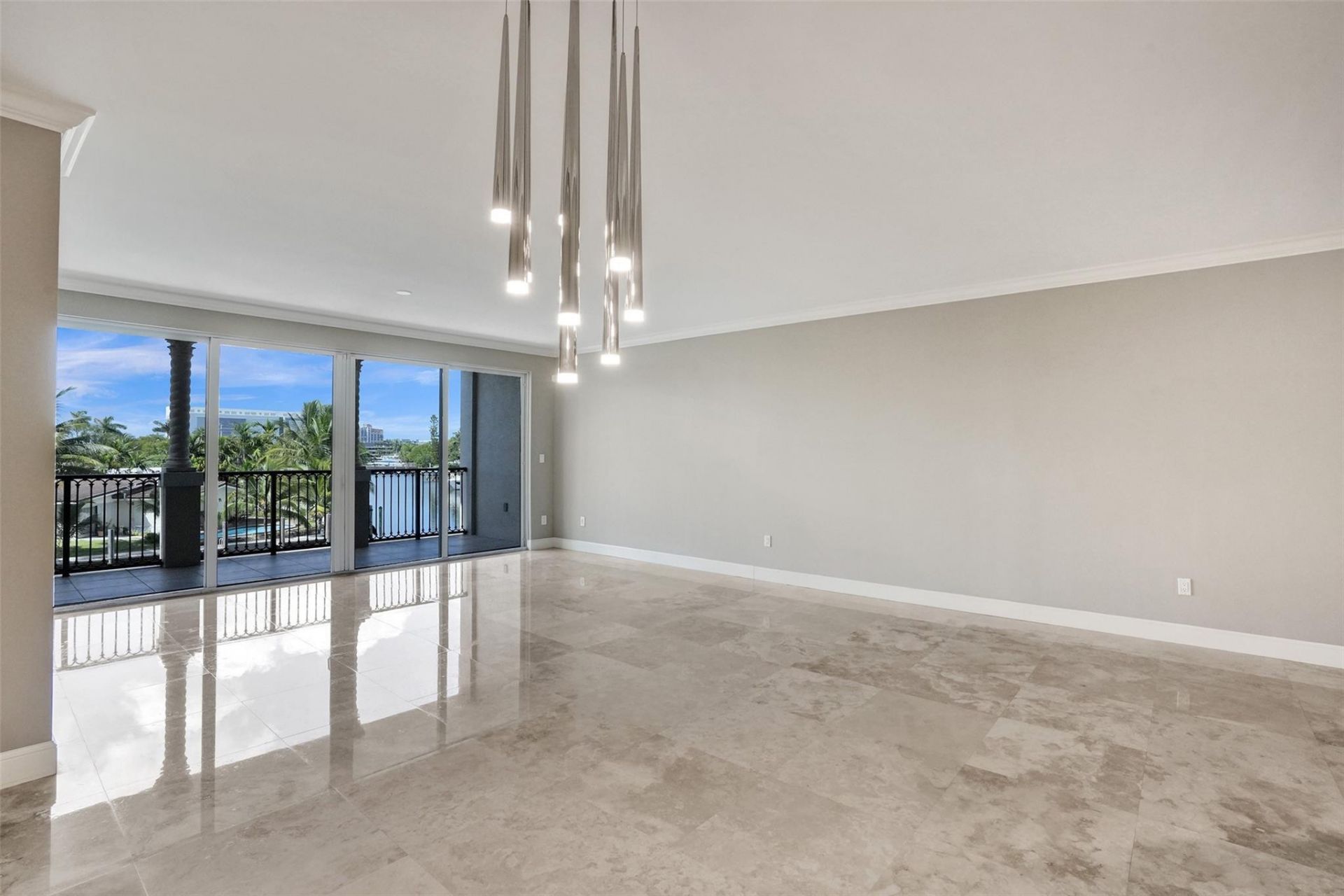 1424 SE 12th Street, Unit 2B, Fort Lauderdale, FL 33316 Photo