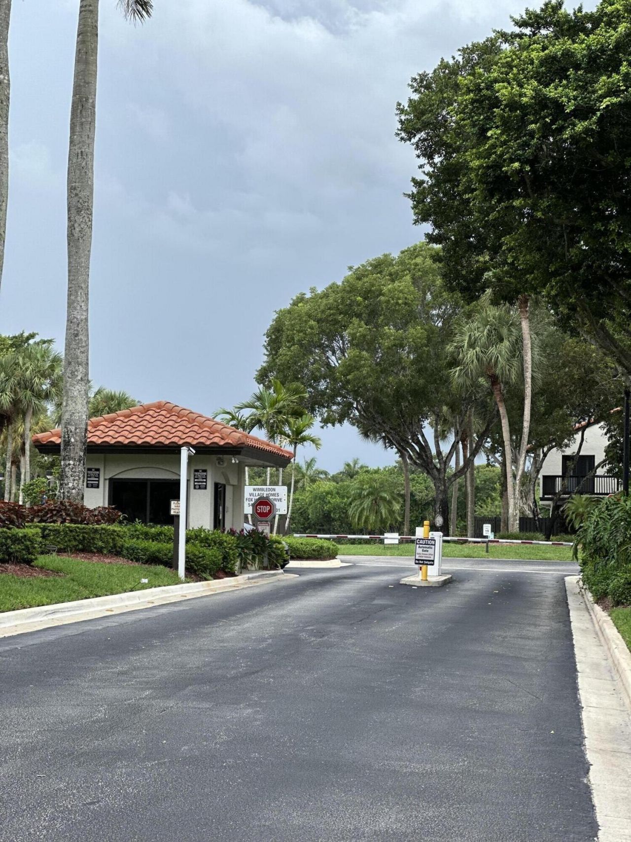 5726 Fox Hollow Drive, Unit G, Boca Raton, FL 33486 Photo