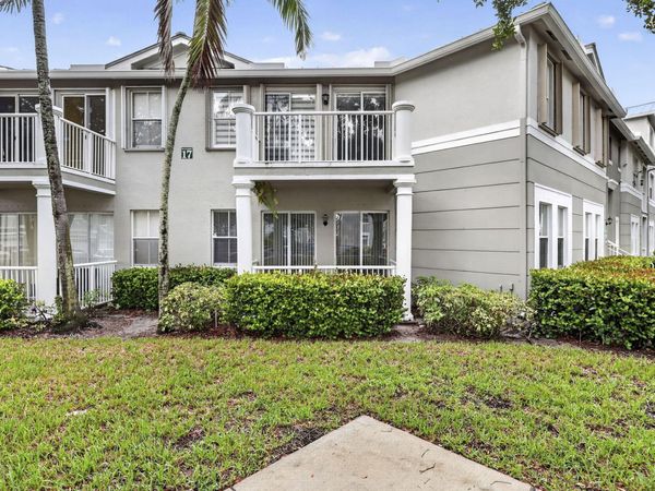 2103 SHOMA Drive, Unit 122, Royal Palm Beach, FL 33414