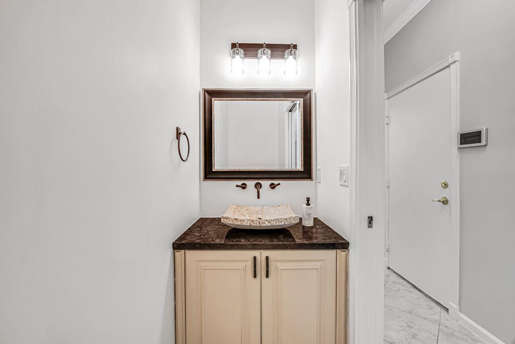 8225 La Jolla Vista Lane, Lake Worth, FL 33467 Photo