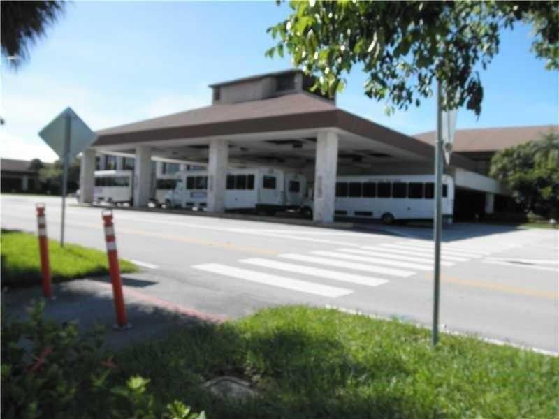 1200 SW 137th Avenue, Unit 312E, Pembroke Pines, FL 33027 Photo