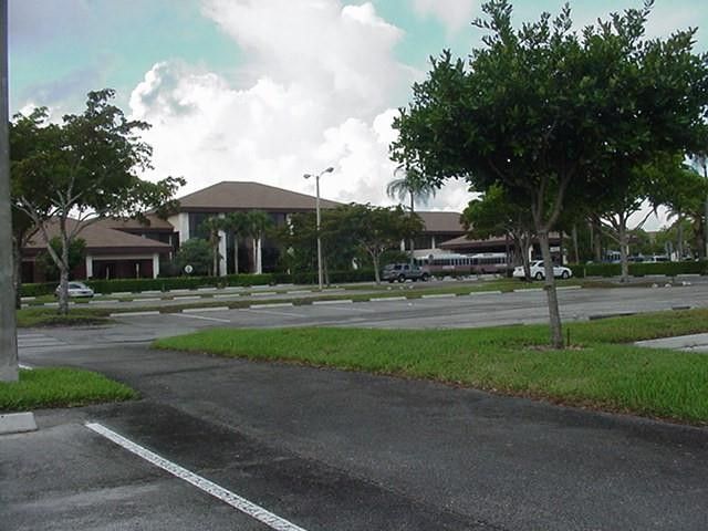 1200 SW 137th Avenue, Unit 312E, Pembroke Pines, FL 33027 Photo
