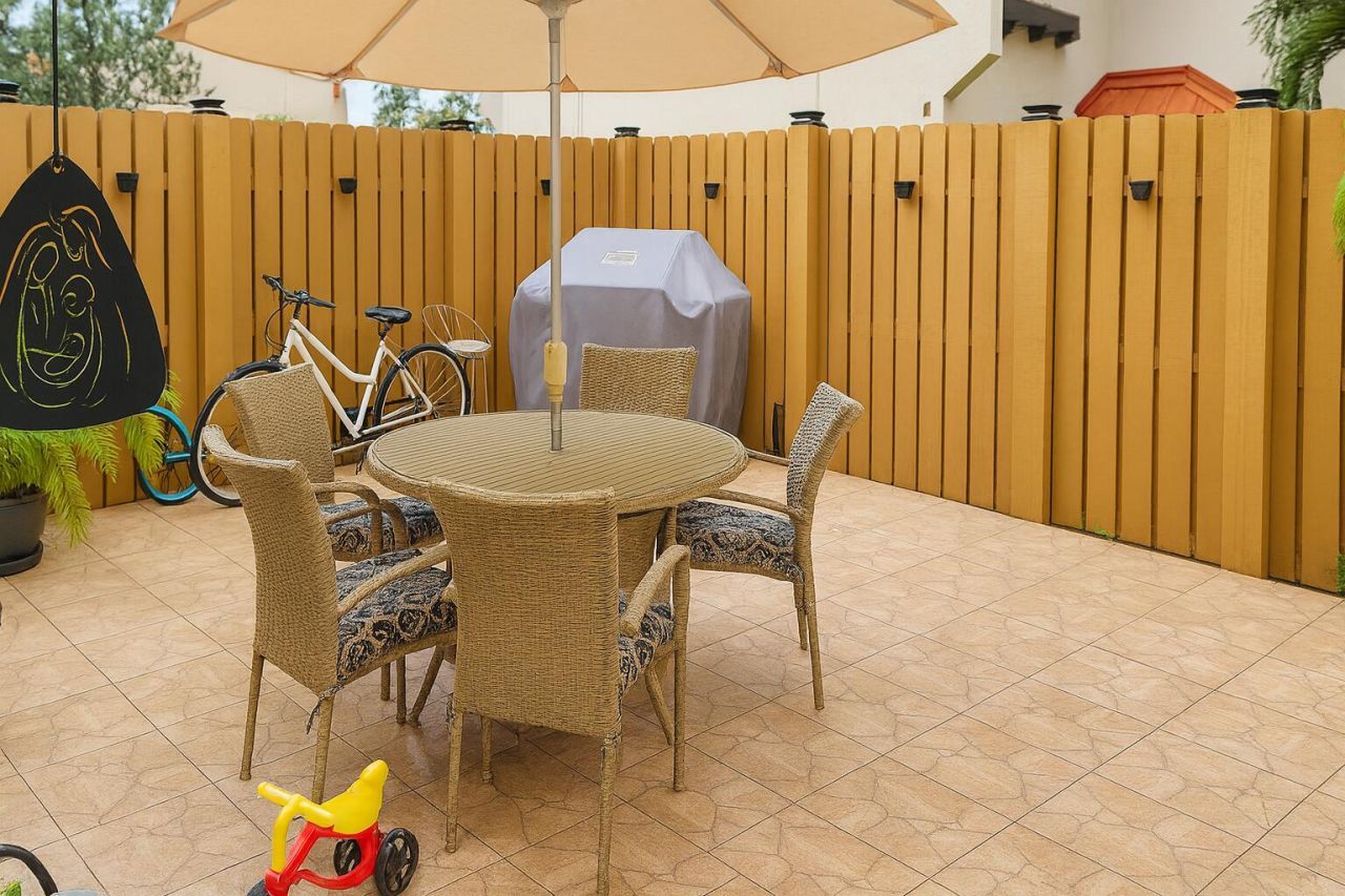 6291 Seven Springs Boulevard, Unit C, Greenacres, FL 33463 Photo