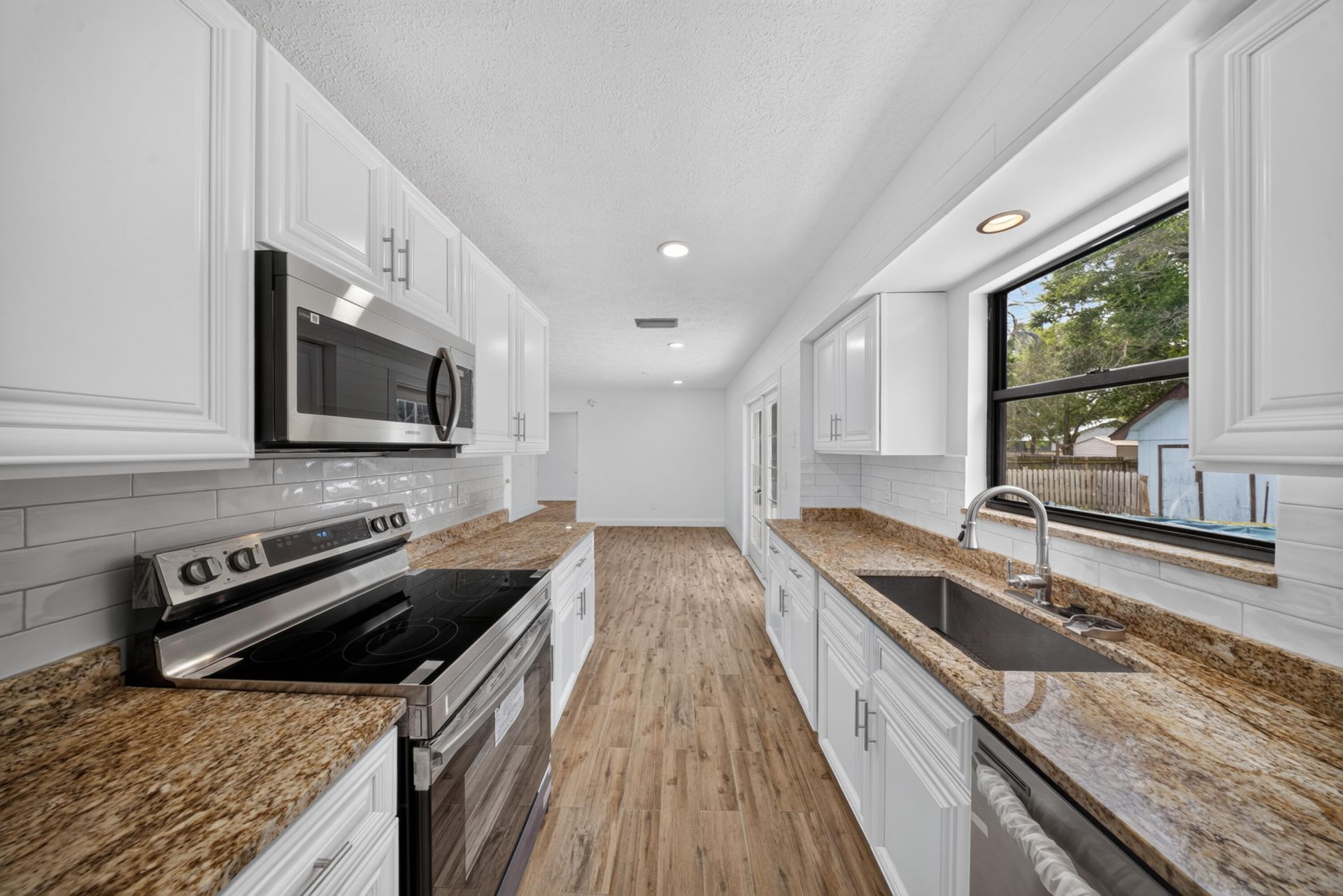 6101 Balsam Drive, Fort Pierce, FL 34982 Photo