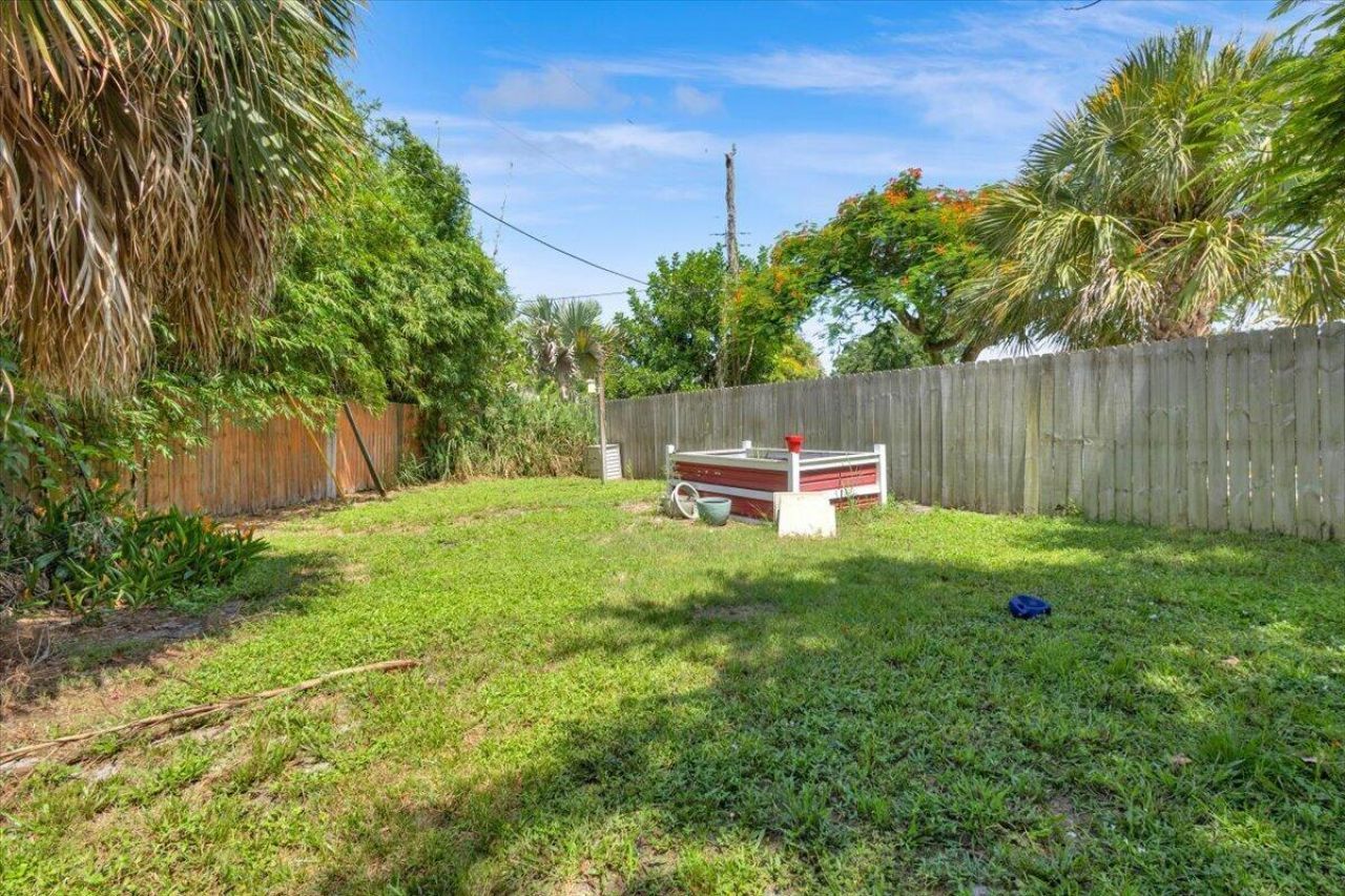 1121 SE Alamanda Lane, Stuart, FL 34996 Photo