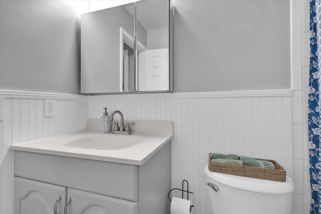 1121 SE Alamanda Lane, Stuart, FL 34996 Photo