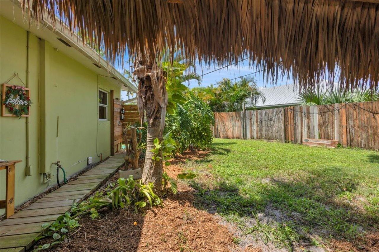 1121 SE Alamanda Lane, Stuart, FL 34996 Photo