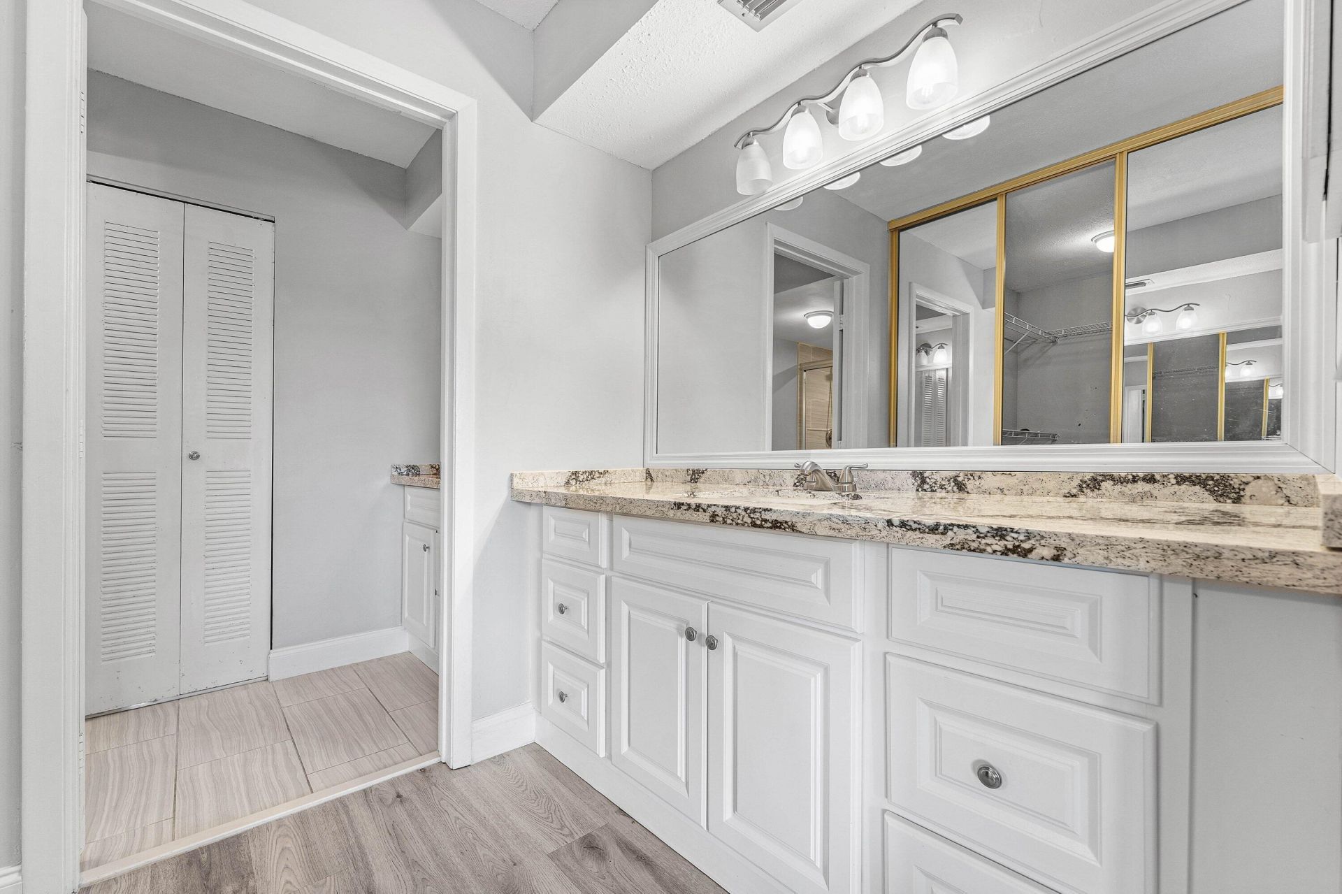 14307 Bedford Drive, Unit 204, Delray Beach, FL 33446 Photo