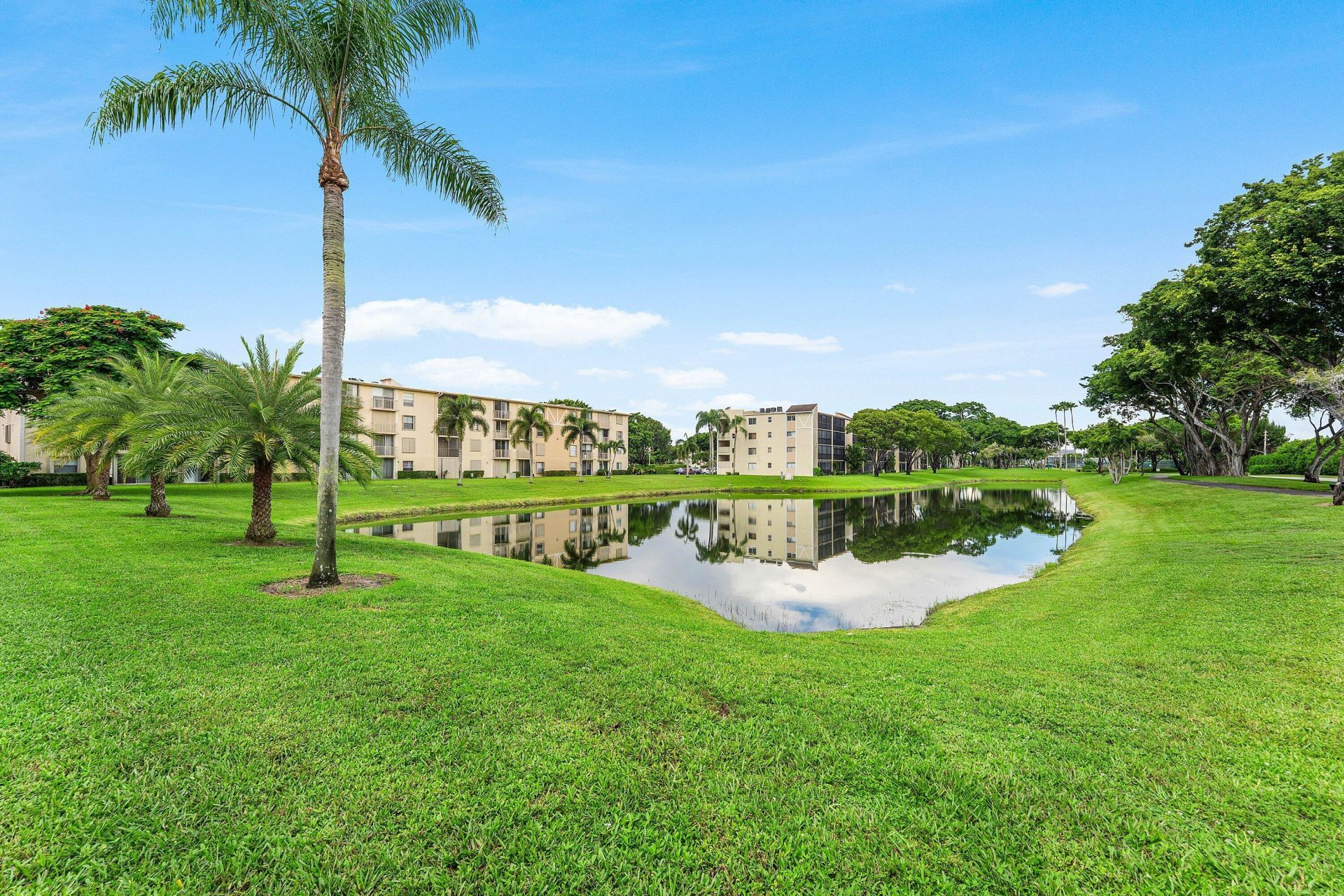 14307 Bedford Drive, Unit 204, Delray Beach, FL 33446 Photo