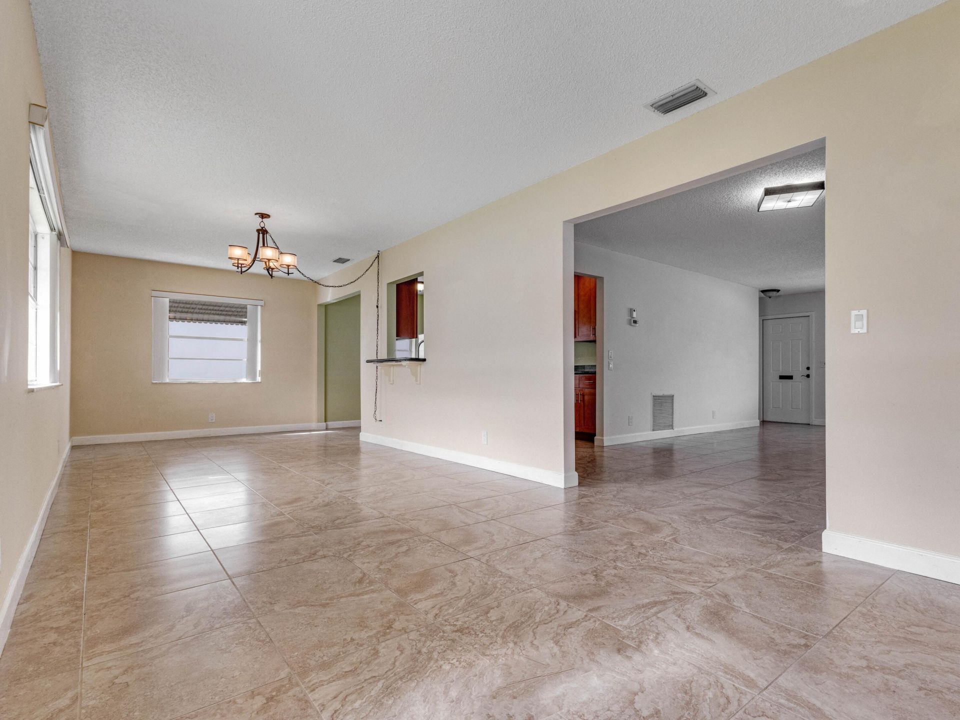 2016 SW Golf Lane Sw, Boynton Beach, FL 33426 Photo