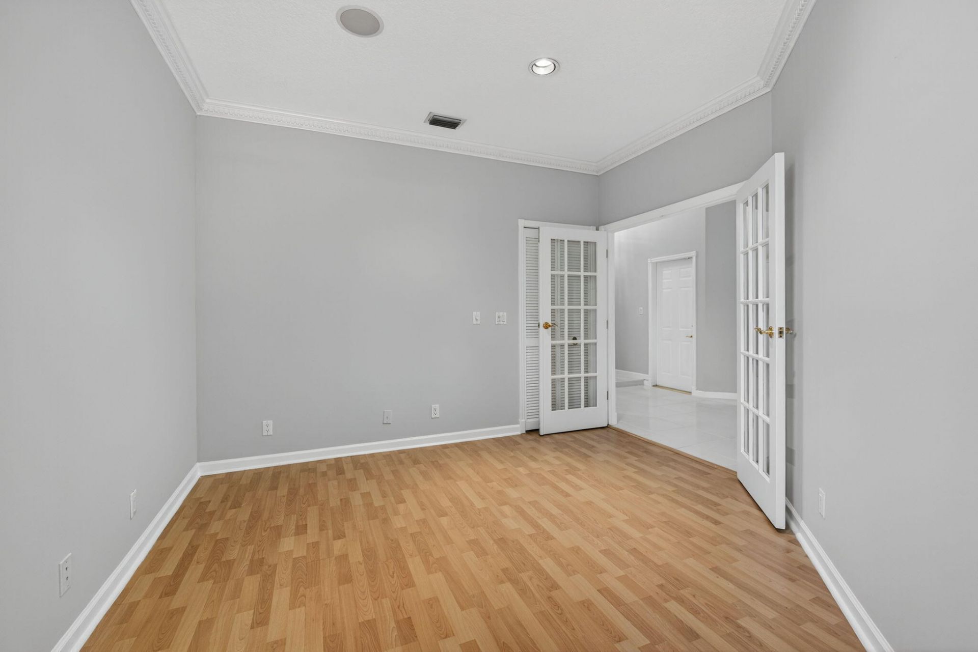 1052 W Shore Drive, West Palm Beach, FL 33406 Photo