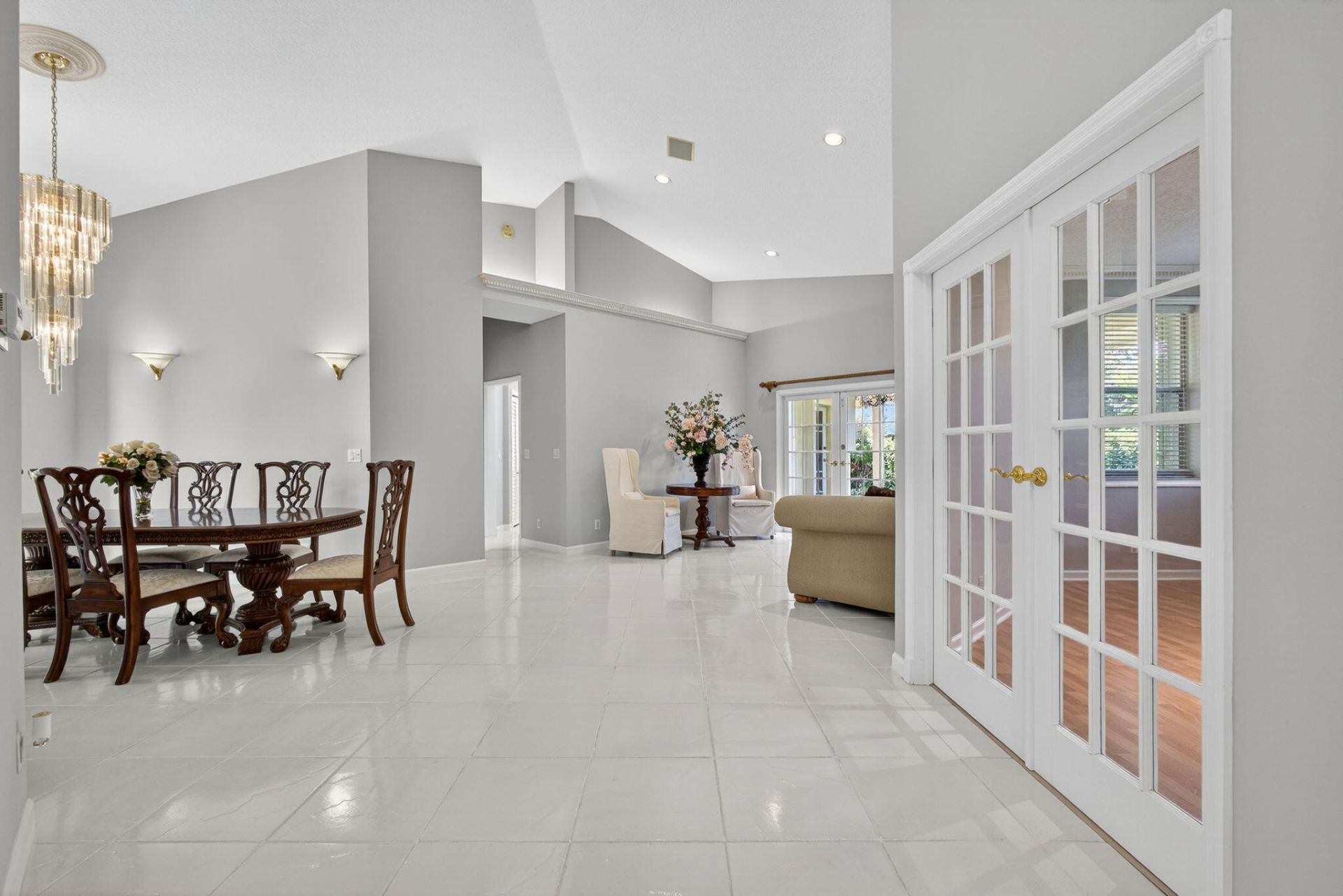 1052 W Shore Drive, West Palm Beach, FL 33406 Photo