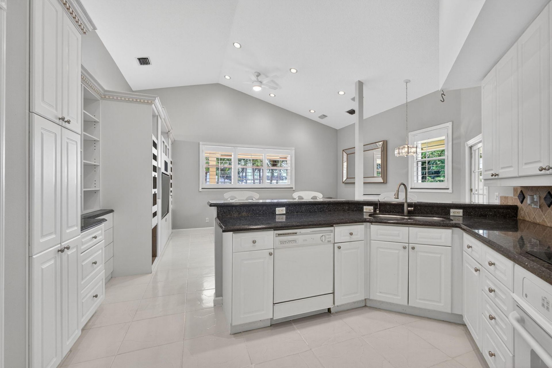 1052 W Shore Drive, West Palm Beach, FL 33406 Photo