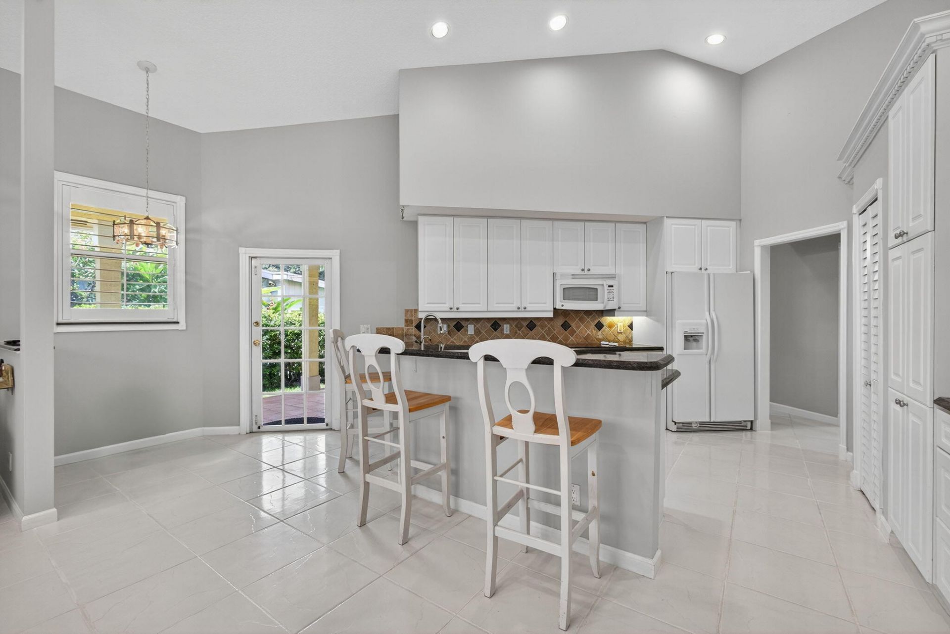 1052 W Shore Drive, West Palm Beach, FL 33406 Photo