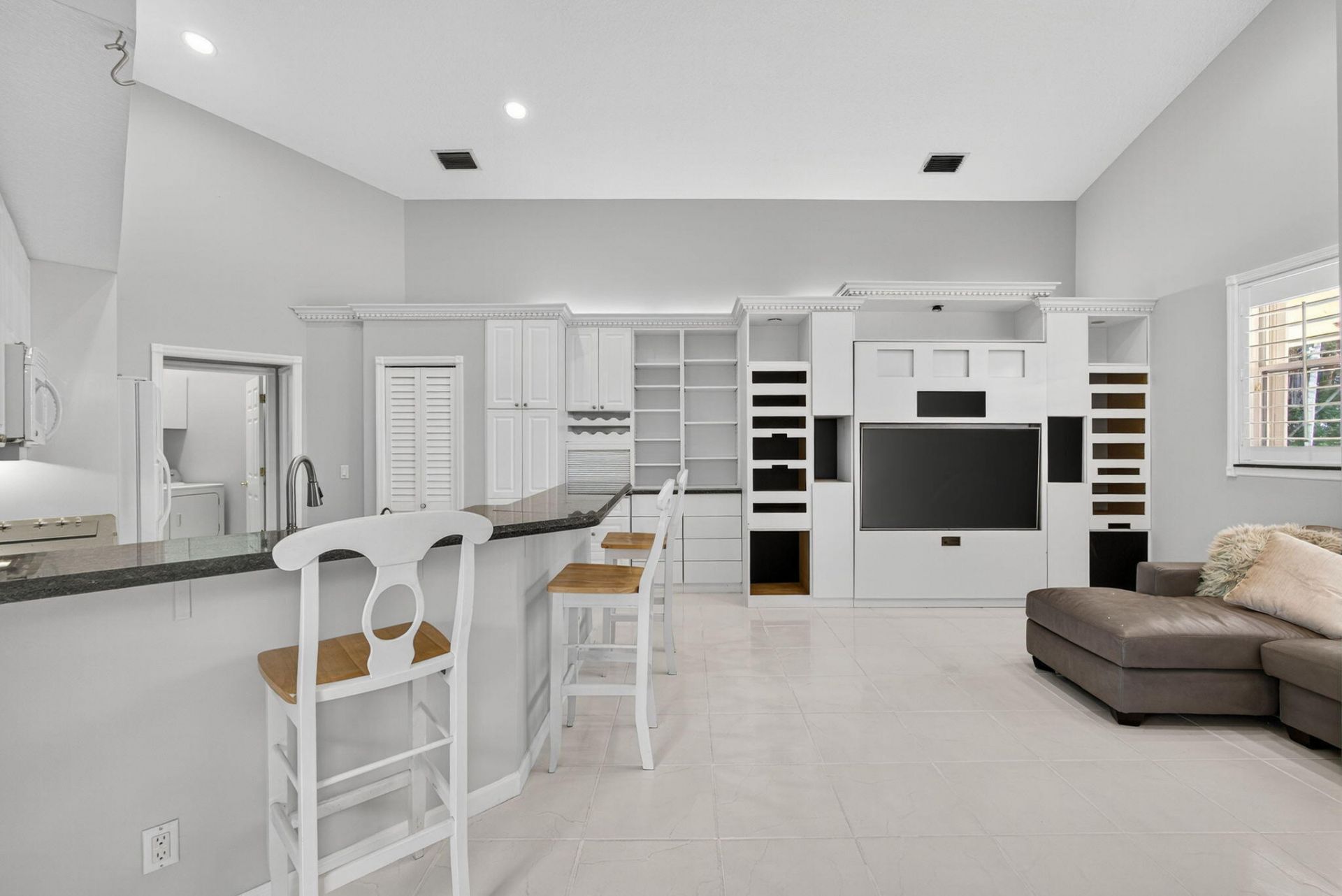 1052 W Shore Drive, West Palm Beach, FL 33406 Photo