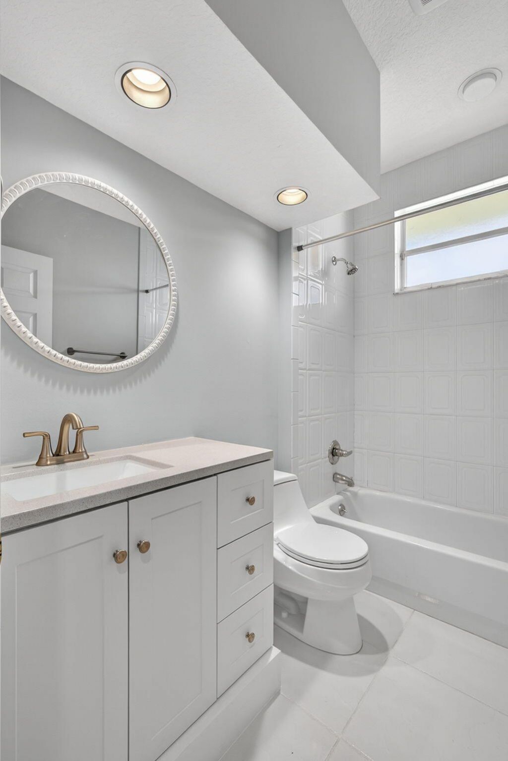 1052 W Shore Drive, West Palm Beach, FL 33406 Photo