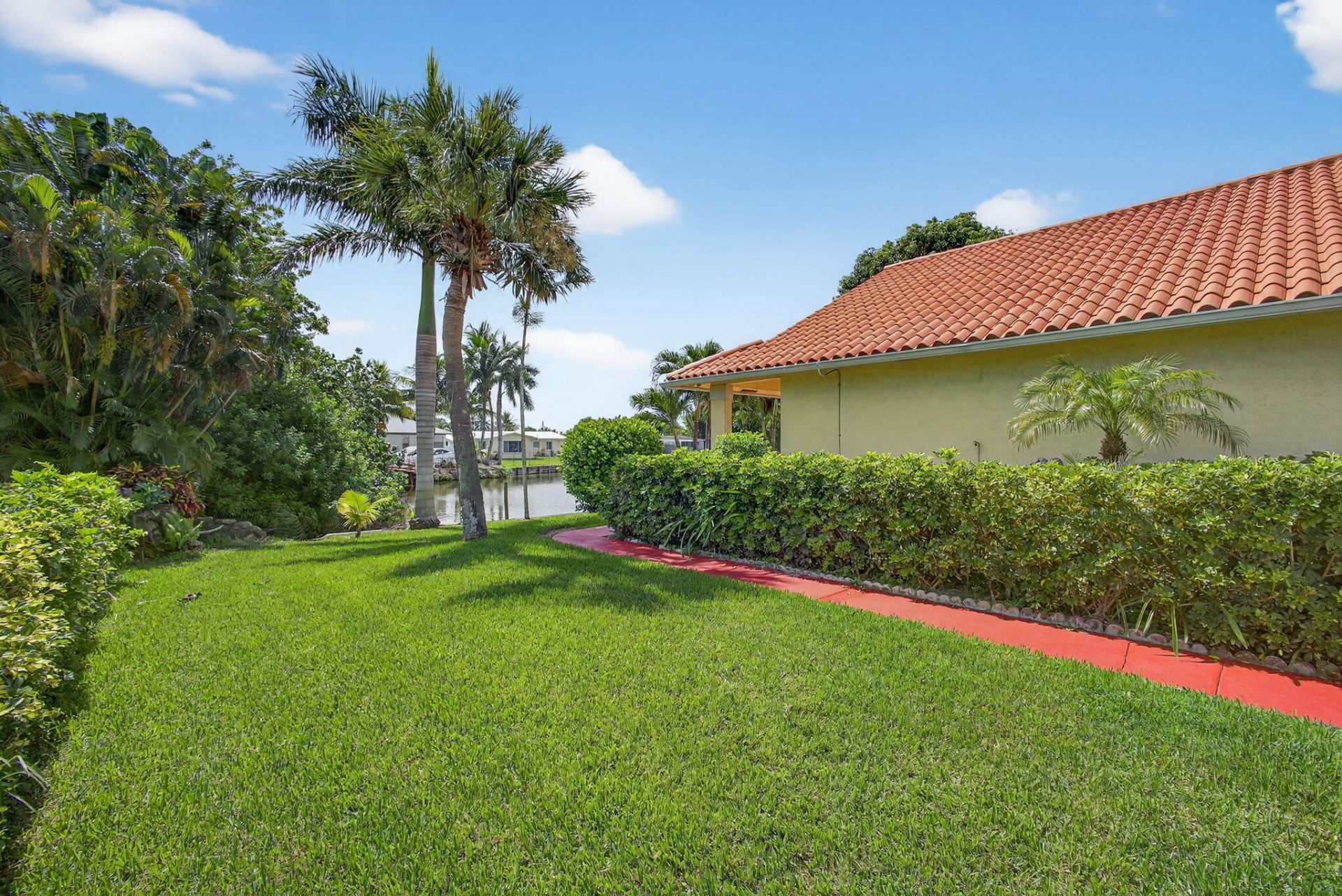 1052 W Shore Drive, West Palm Beach, FL 33406 Photo