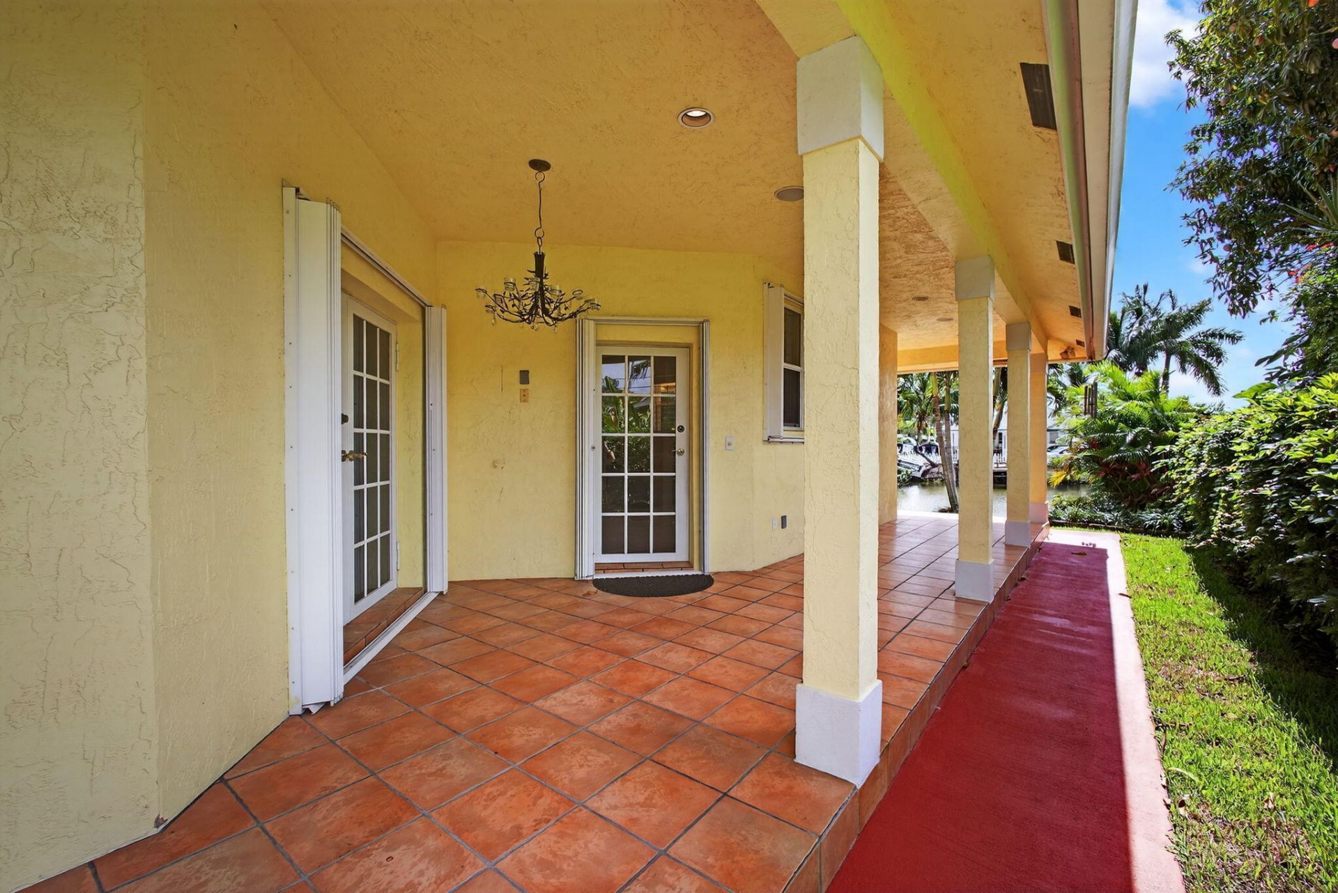 1052 W Shore Drive, West Palm Beach, FL 33406 Photo