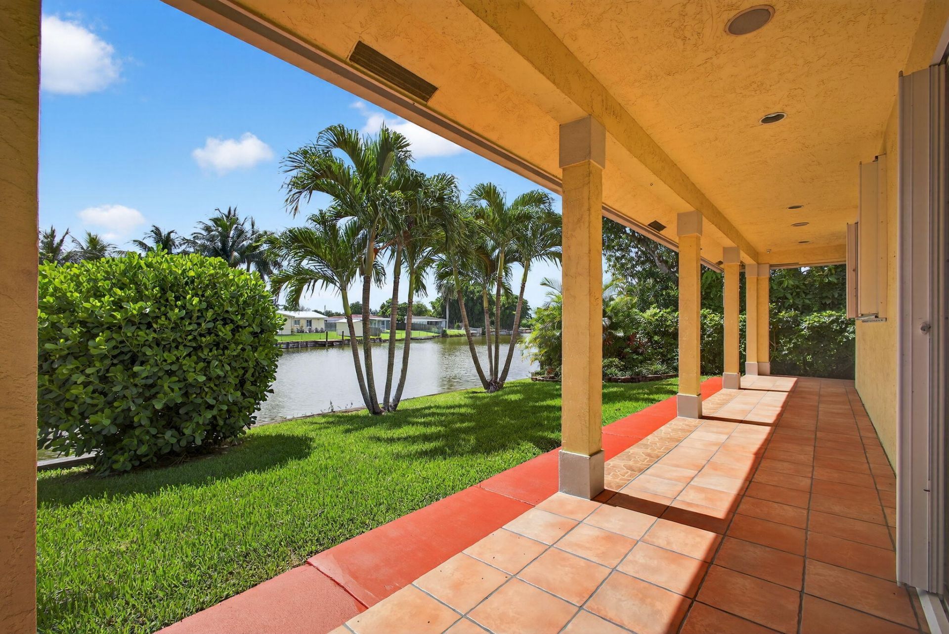 1052 W Shore Drive, West Palm Beach, FL 33406 Photo