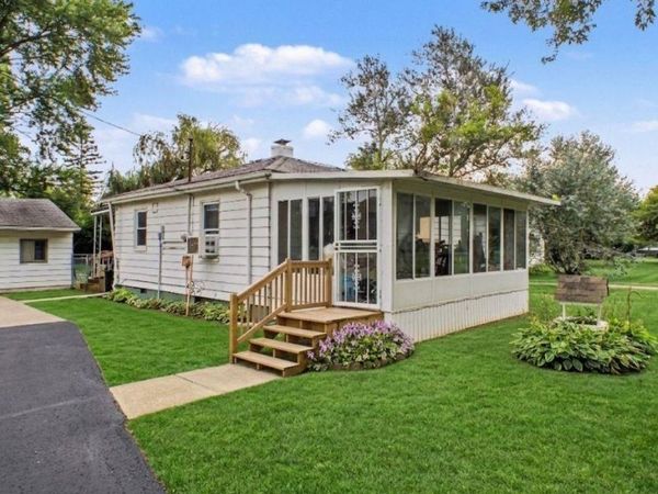 5082 N Center Road , Genesee Township, Mi 48506