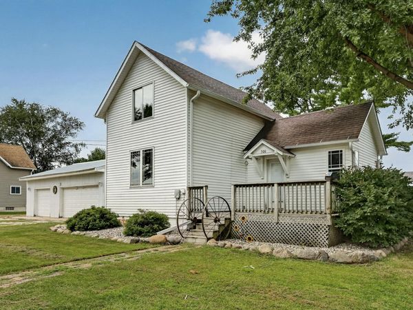 500 Center Avenue S, Hayfield, MN 55940