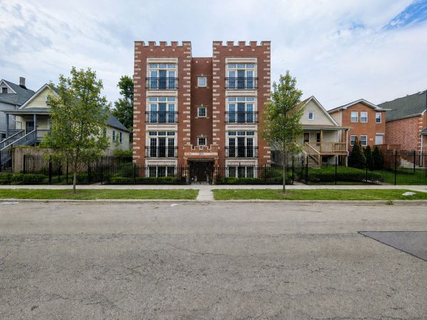 9415 S Burnside Avenue , Chicago, IL 60619