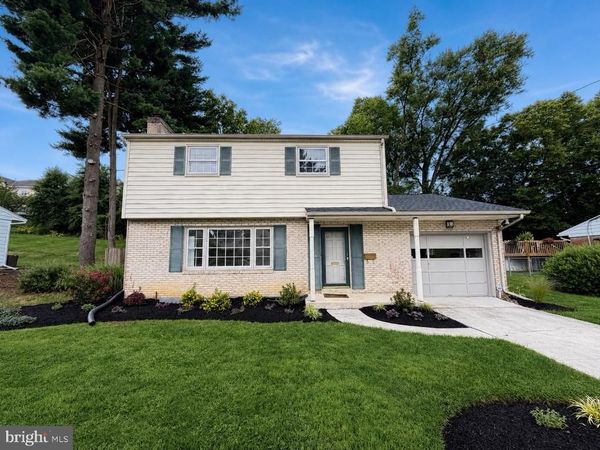 904 W FOXCROFT DRIVE, CAMP HILL, PA 17011