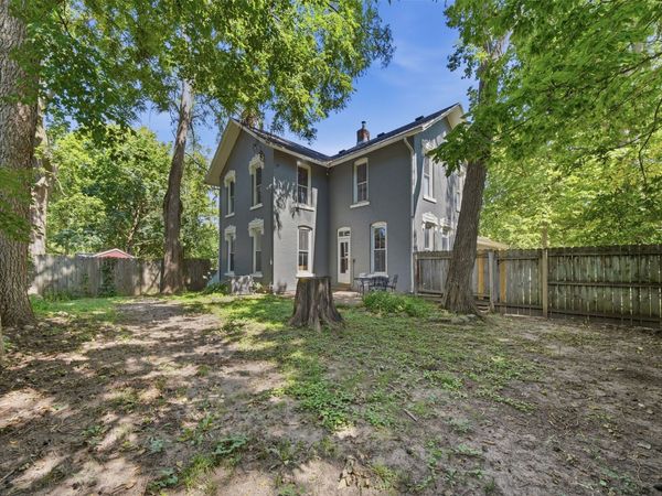 2024 35th Street , Des Moines, IA 50310