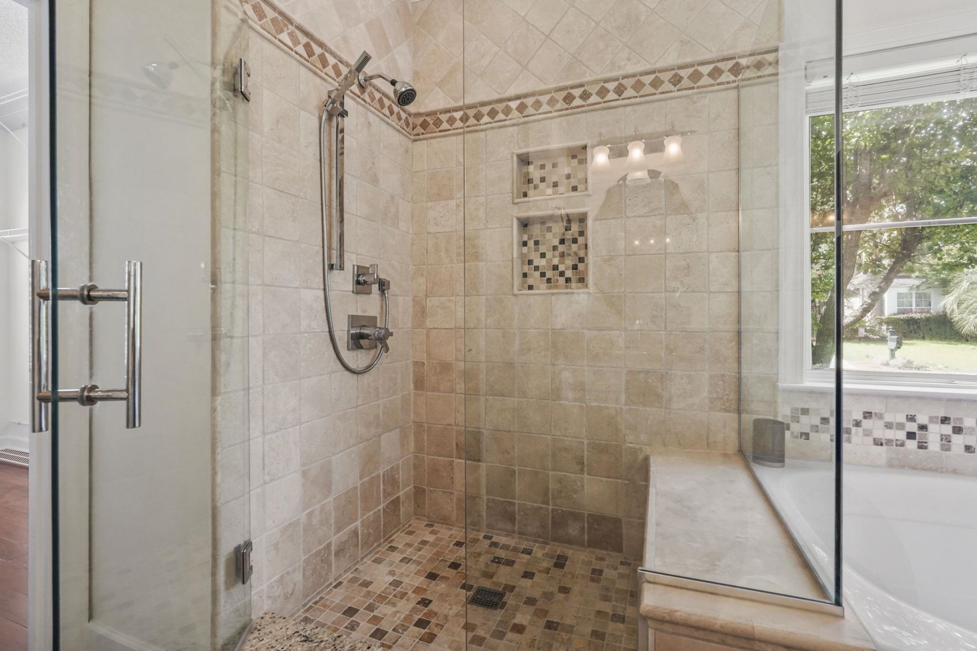 126 Hartley Pl.  Photo 20
