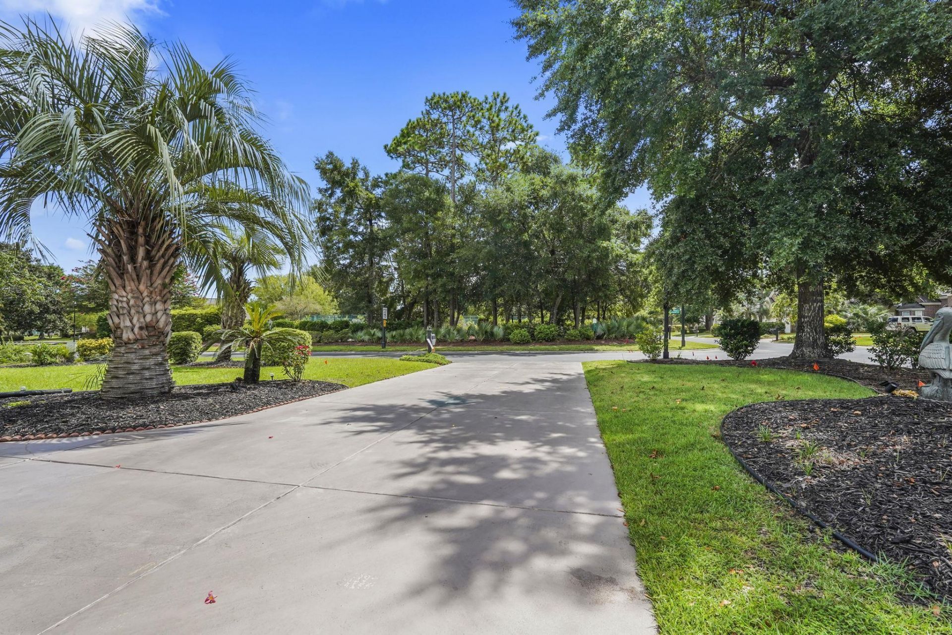 126 Hartley Pl.  Photo 6