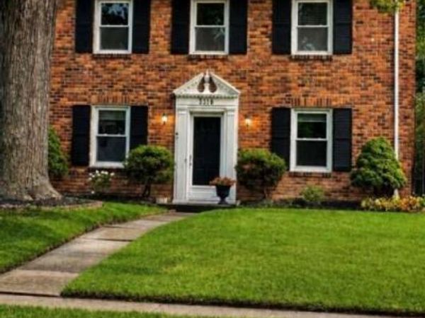 3316 Grimsby Place , Ottawa Hills, OH 43606