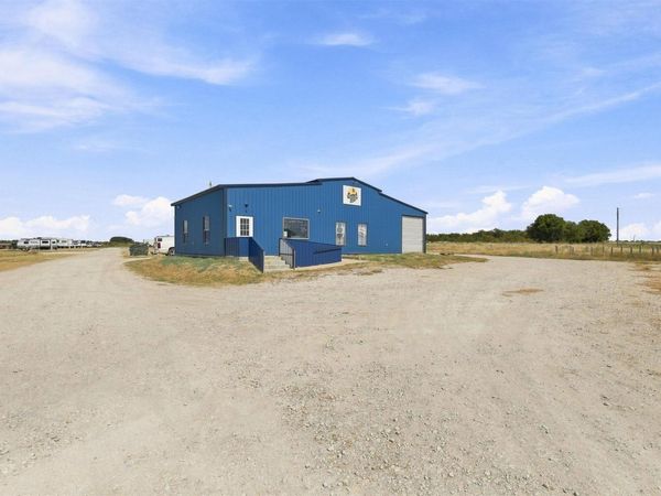 10699 Hwy 377 , Kingston, OK 73439