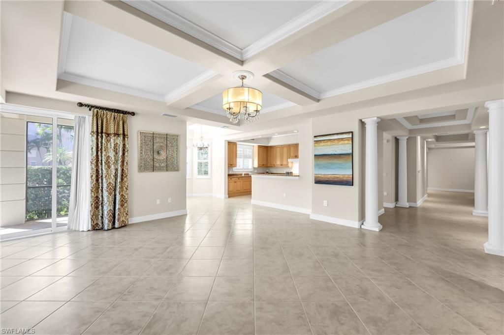 545 Avellino Isles Cir, Unit 29102, Naples, FL 34119 Photo
