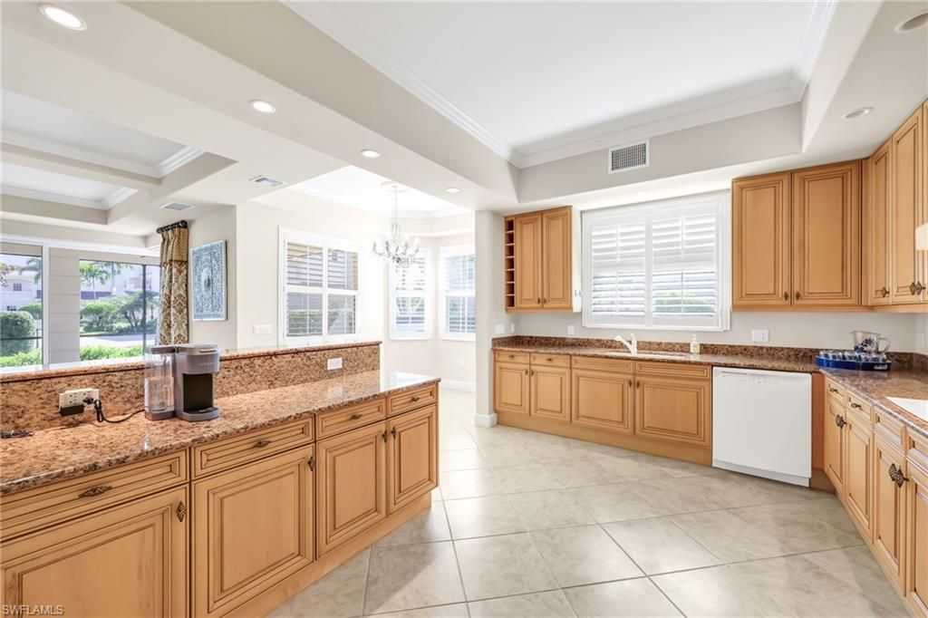 545 Avellino Isles Cir, Unit 29102, Naples, FL 34119 Photo