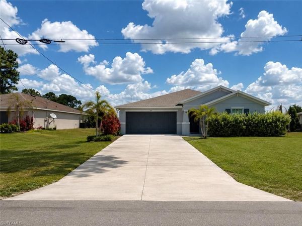 358 Pembroke ST , LEHIGH ACRES, FL 33974