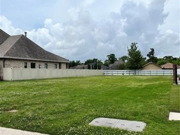 3104 RUE MARCELLE Drive, Meraux, LA 70075