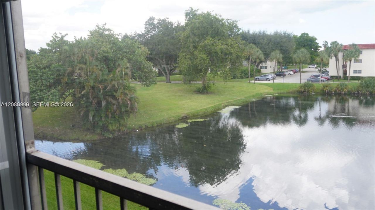 800 S Hollybrook Dr , Unit 305, Pembroke Pines, FL 33025 Photo