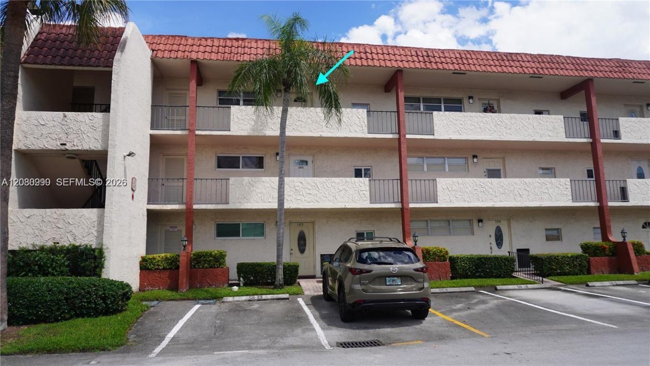 800 S Hollybrook Dr , Unit 305, Pembroke Pines, FL 33025 Photo