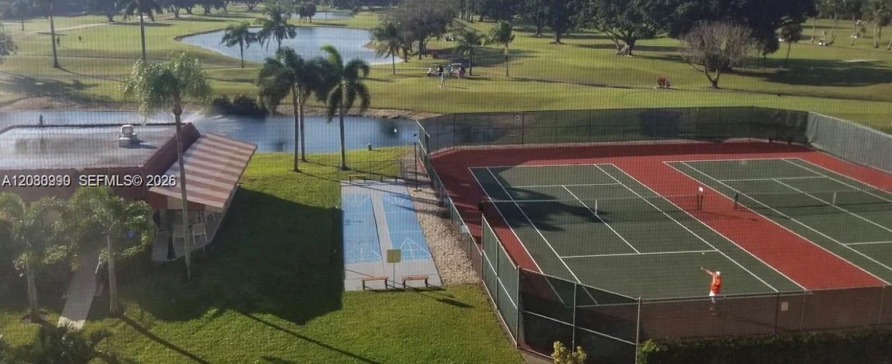 800 S Hollybrook Dr , Unit 305, Pembroke Pines, FL 33025 Photo