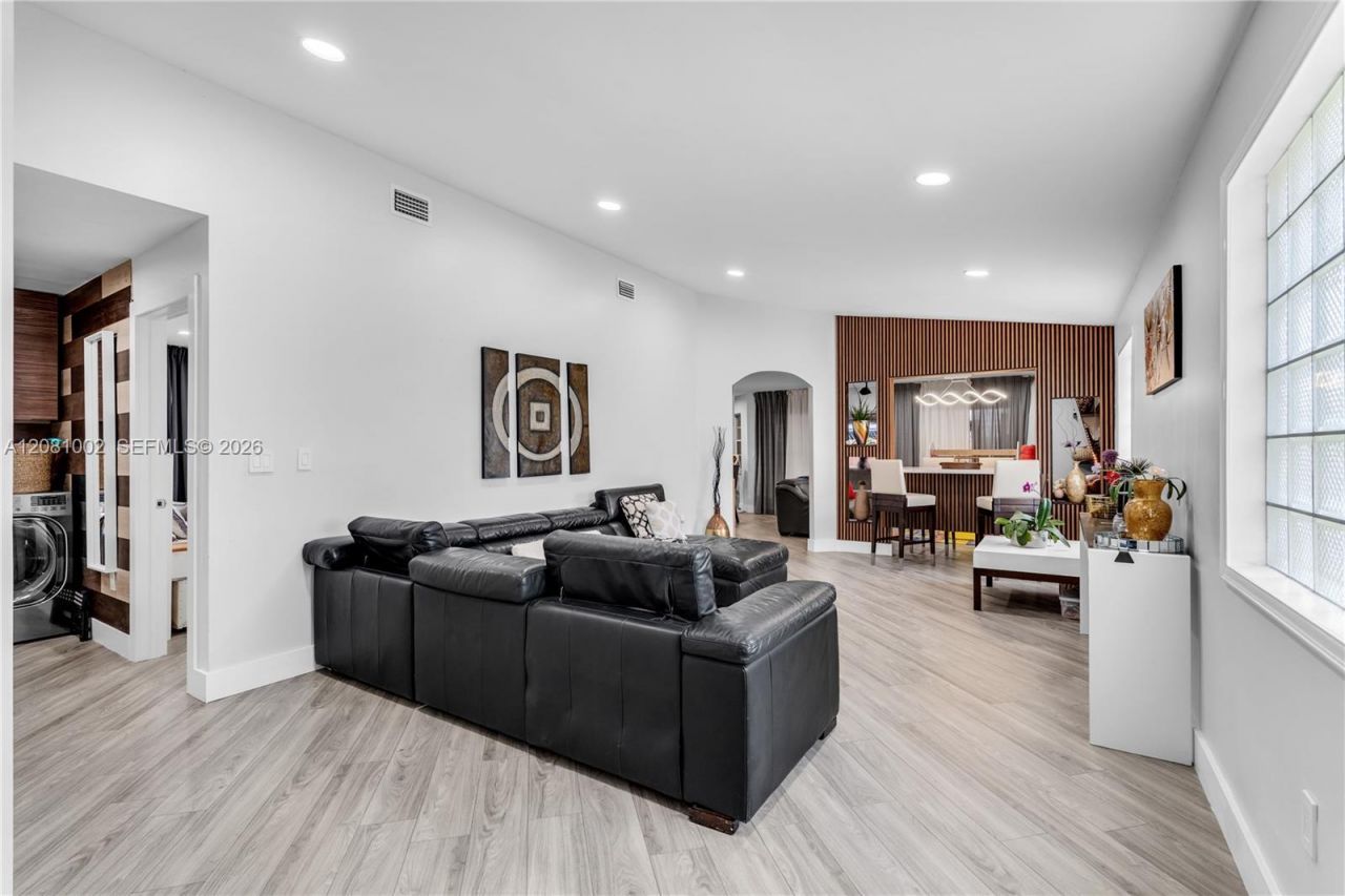 7501 SW 108th Ave , Miami, FL 33173 Photo