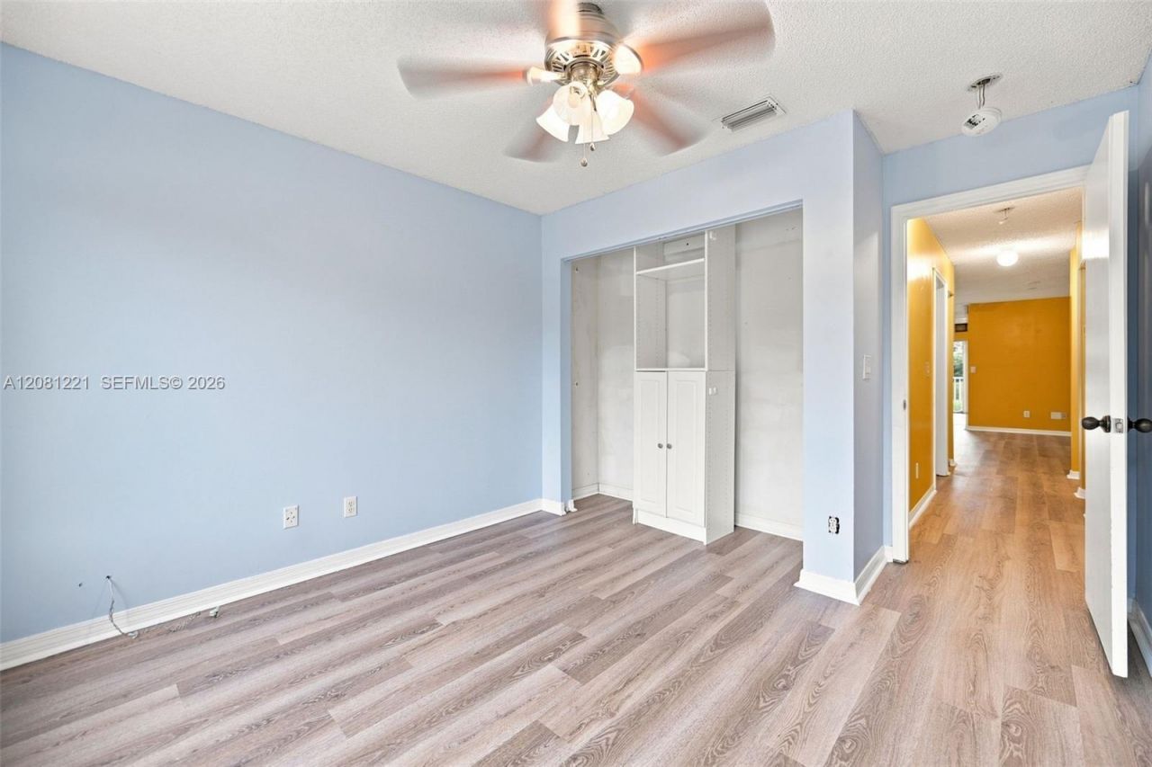 1533 W Harmony Lake Cir, Davie, FL 33324 Photo