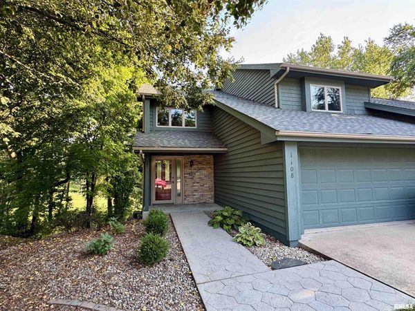 1108 BAYBERRY Lane, Macomb, IL 61455