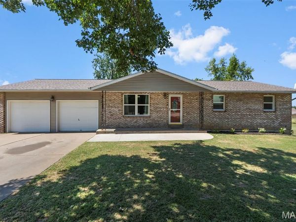 12 Jessie Street , Perryville, MO 63775