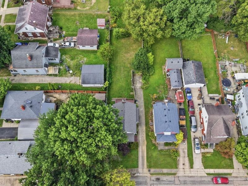 3427 Orchard Court, Cheviot, OH 45211 Photo 2