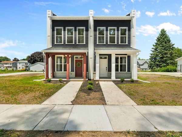 107 W Wabash Avenue, North Liberty, IN 46554