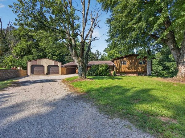 693 Forest Drive, Bloomfield, IN 47424
