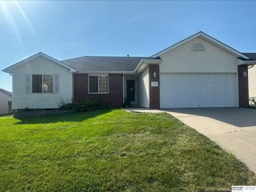 1733 Frisco Drive, Lincoln, NE 68521